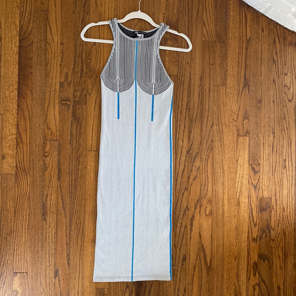 ZARA SEAMLESS DRESS